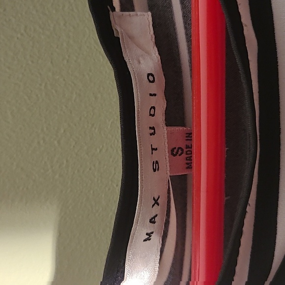 Max Studio Size S Slightly Above the Knee Dress - Picture 3 of 7